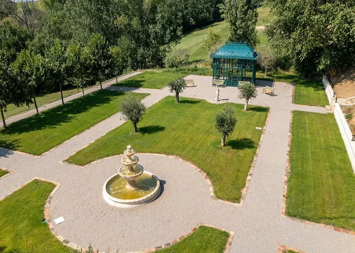 بيت للعطل 7-bedroom Tarn With Damiatte