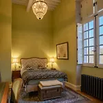 7-bedroom Tarn With *