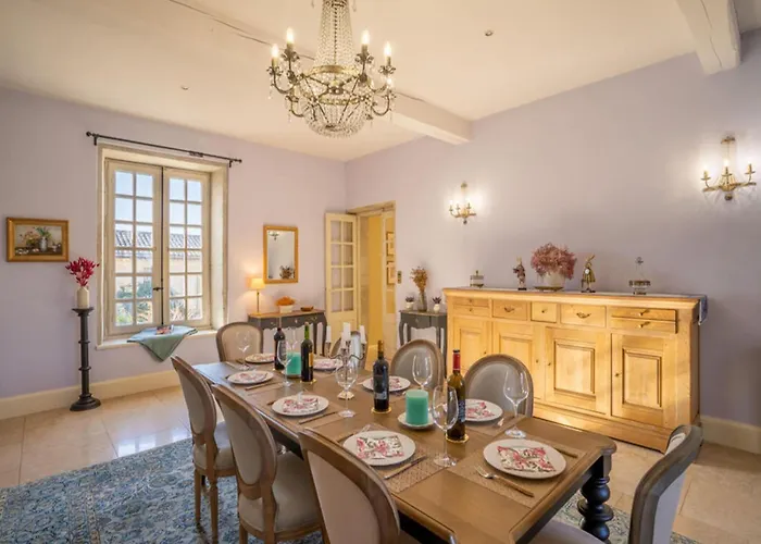 Prázdninový dům 7-bedroom Tarn With